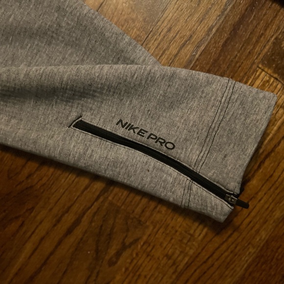 Nike Pro therma-fit NWT sweatpants - Picture 3 of 13